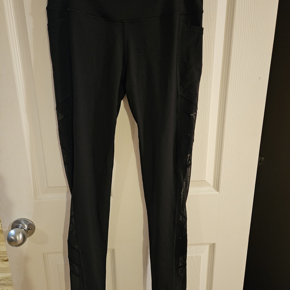 NWOT Victoria's Secret Sport Leggings